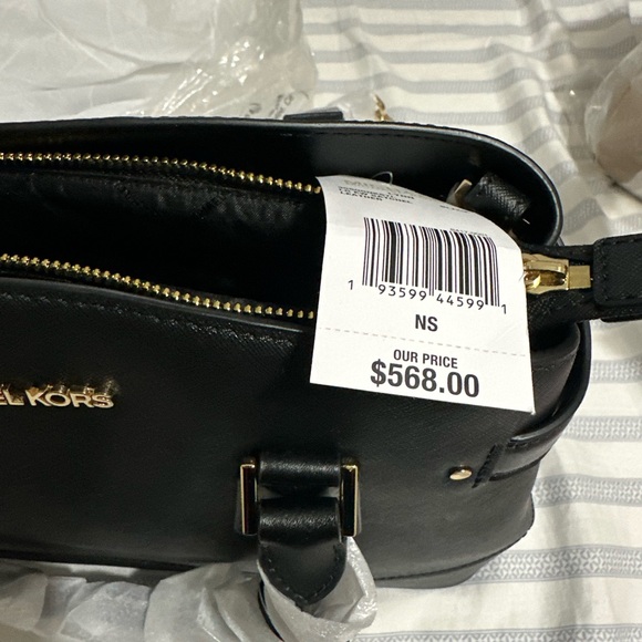 Michael Kors bag - Picture 2 of 2